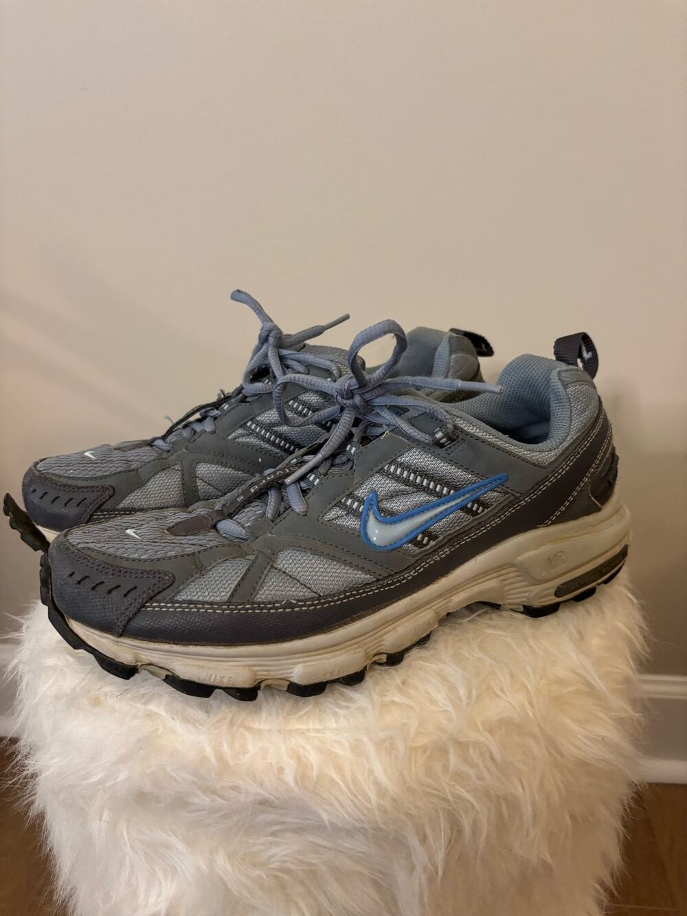 vintage Nike Air ACG Alvord trail running shoes in grey, size women’s 10